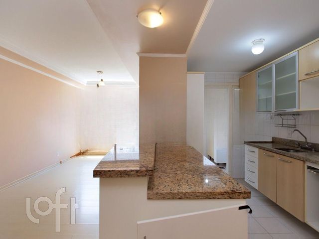 Apartamento com 83m², 3 dormitórios, 1 suíte, 2 vagas, Santana em Porto Alegre