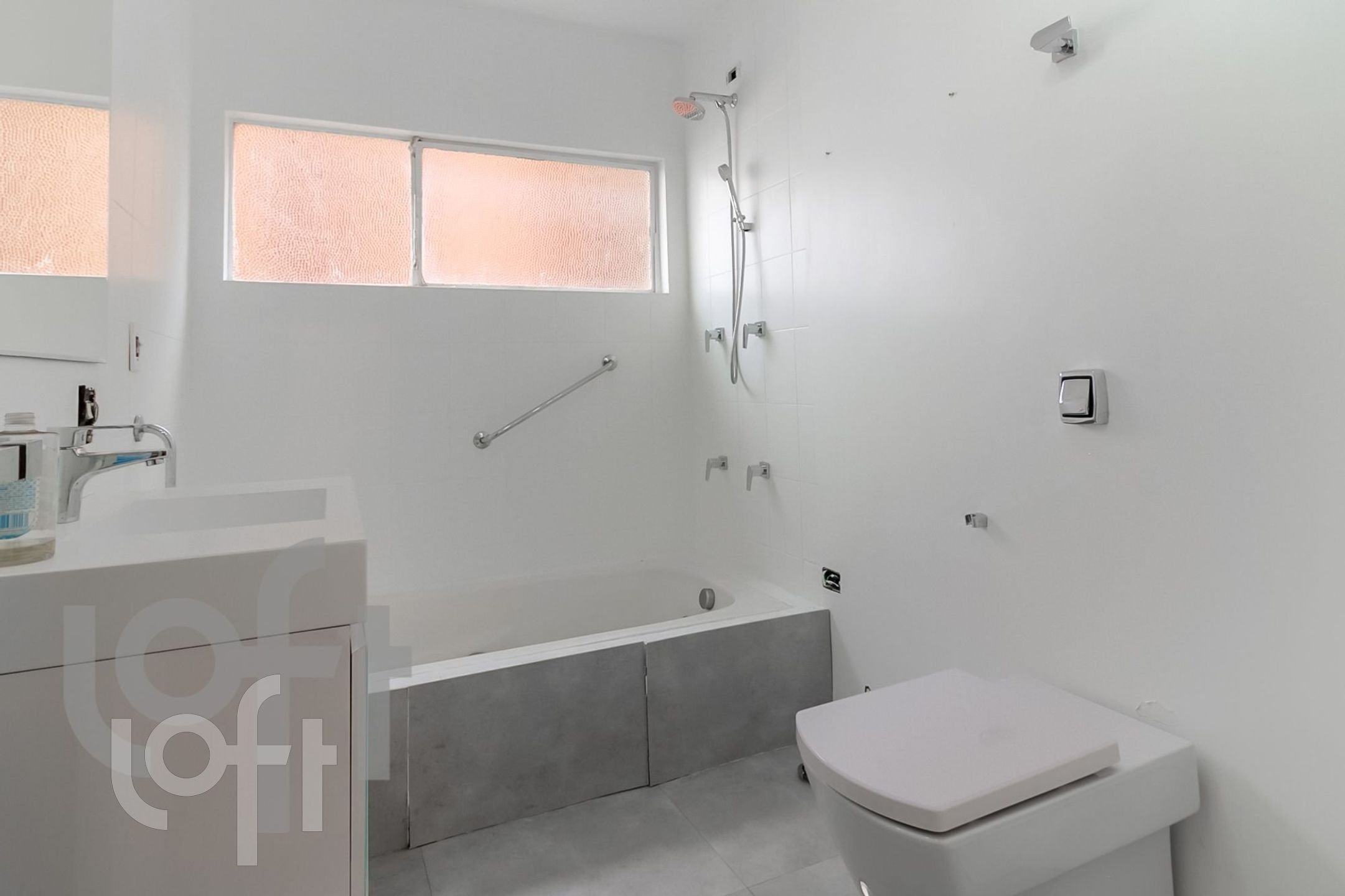 Apartamento à venda com 3 quartos, 151m² - Foto 3