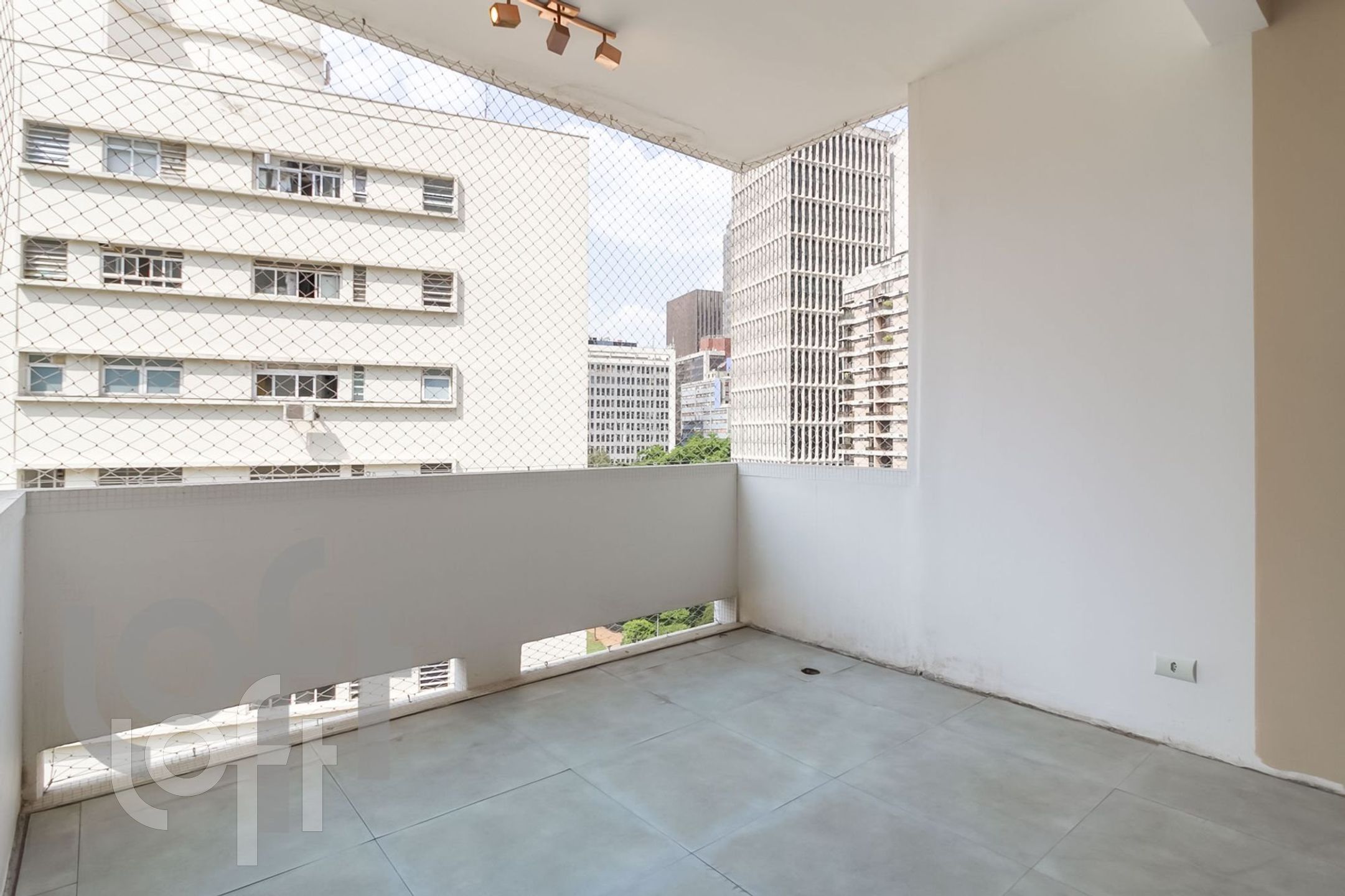 Apartamento à venda com 3 quartos, 151m² - Foto 12