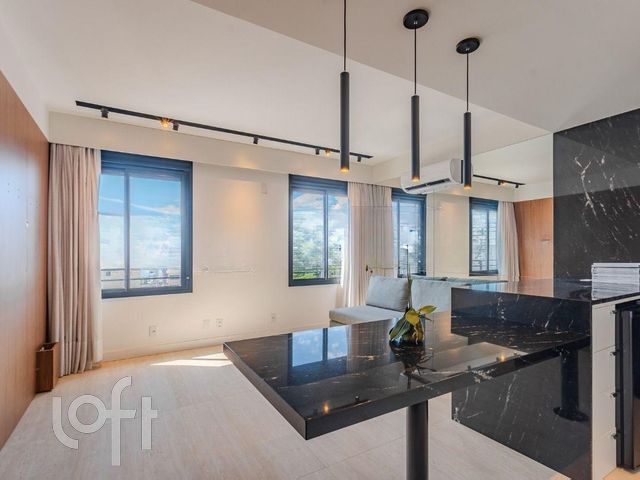 Apartamento com 43m², 1 dormitório, 1 vaga, Auxiliadora em Porto Alegre