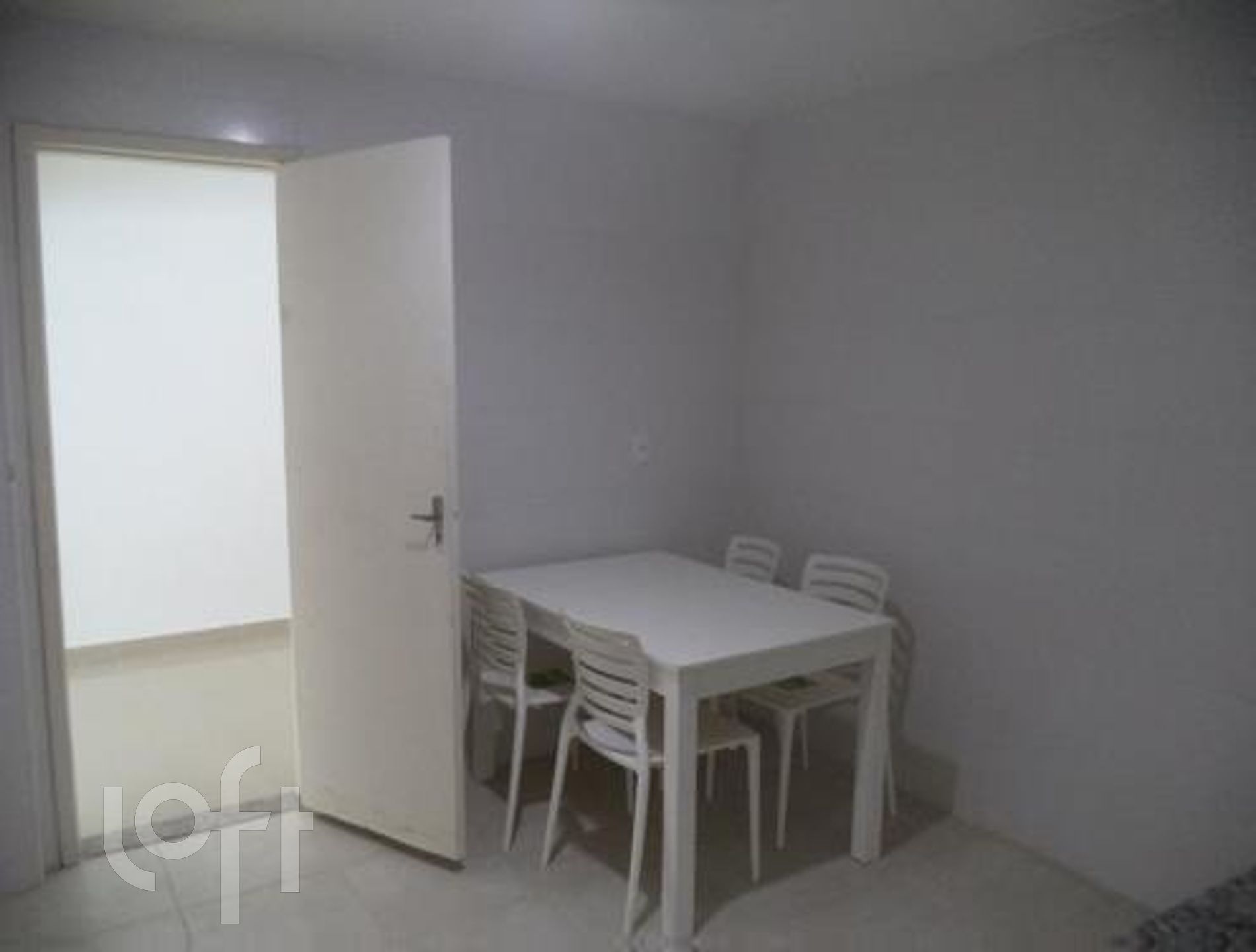 Apartamento à venda com 3 quartos, 300m² - Foto 13