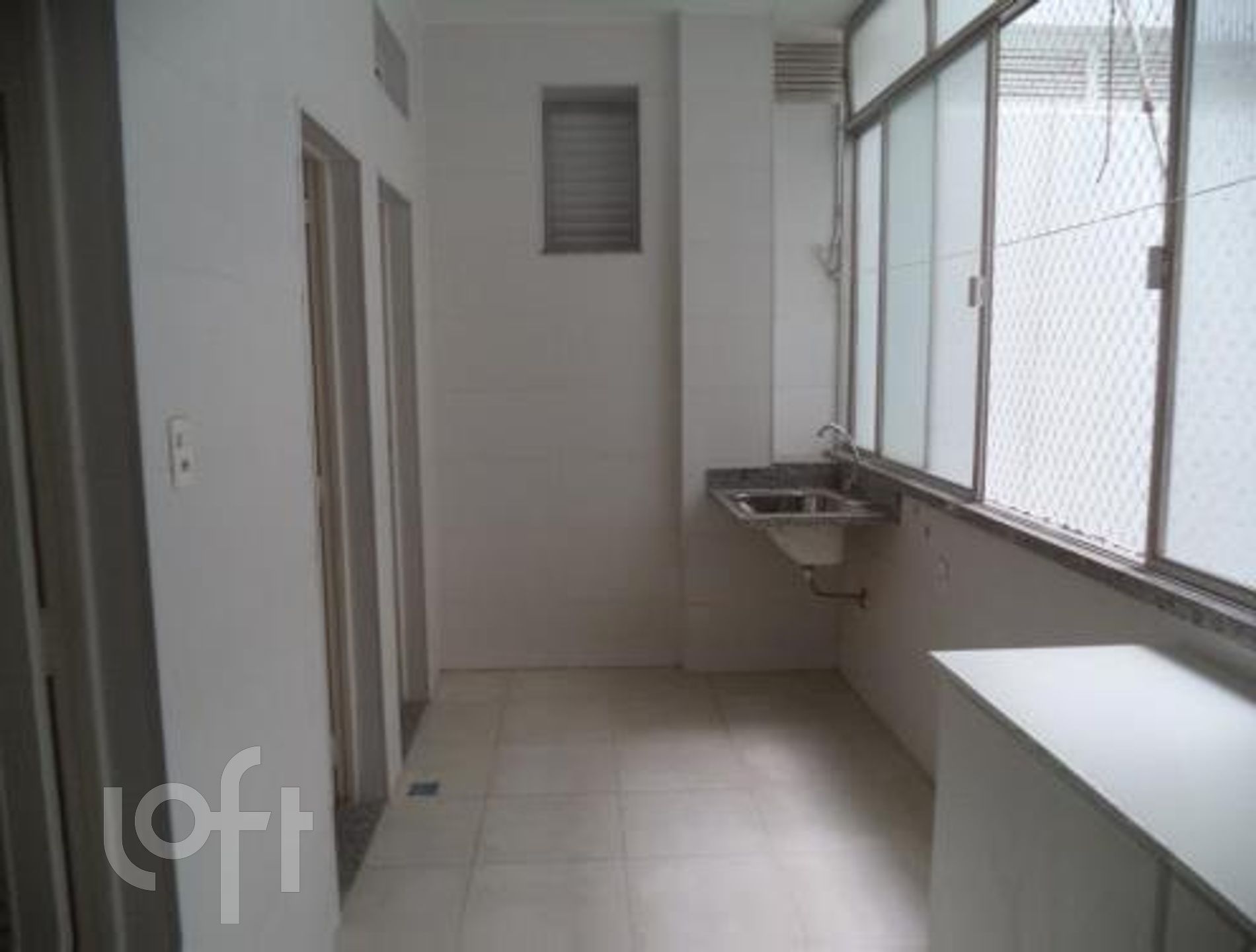 Apartamento à venda com 3 quartos, 300m² - Foto 9