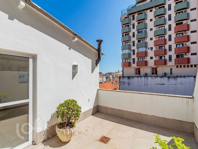 Apartamento com 128m², 3 dormitórios, 1 suíte, 1 vaga, Bom Fim em Porto Alegre