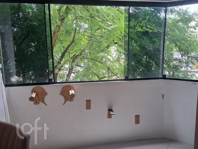 Apartamento com 63m², 2 dormitórios, 1 vaga, Jardim Botânico em Porto Alegre