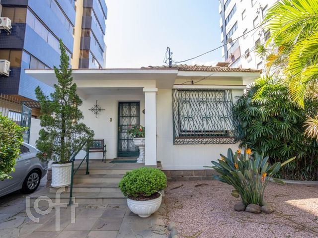 Casa com 100m², 3 dormitórios, 3 vagas, Petrópolis em Porto Alegre