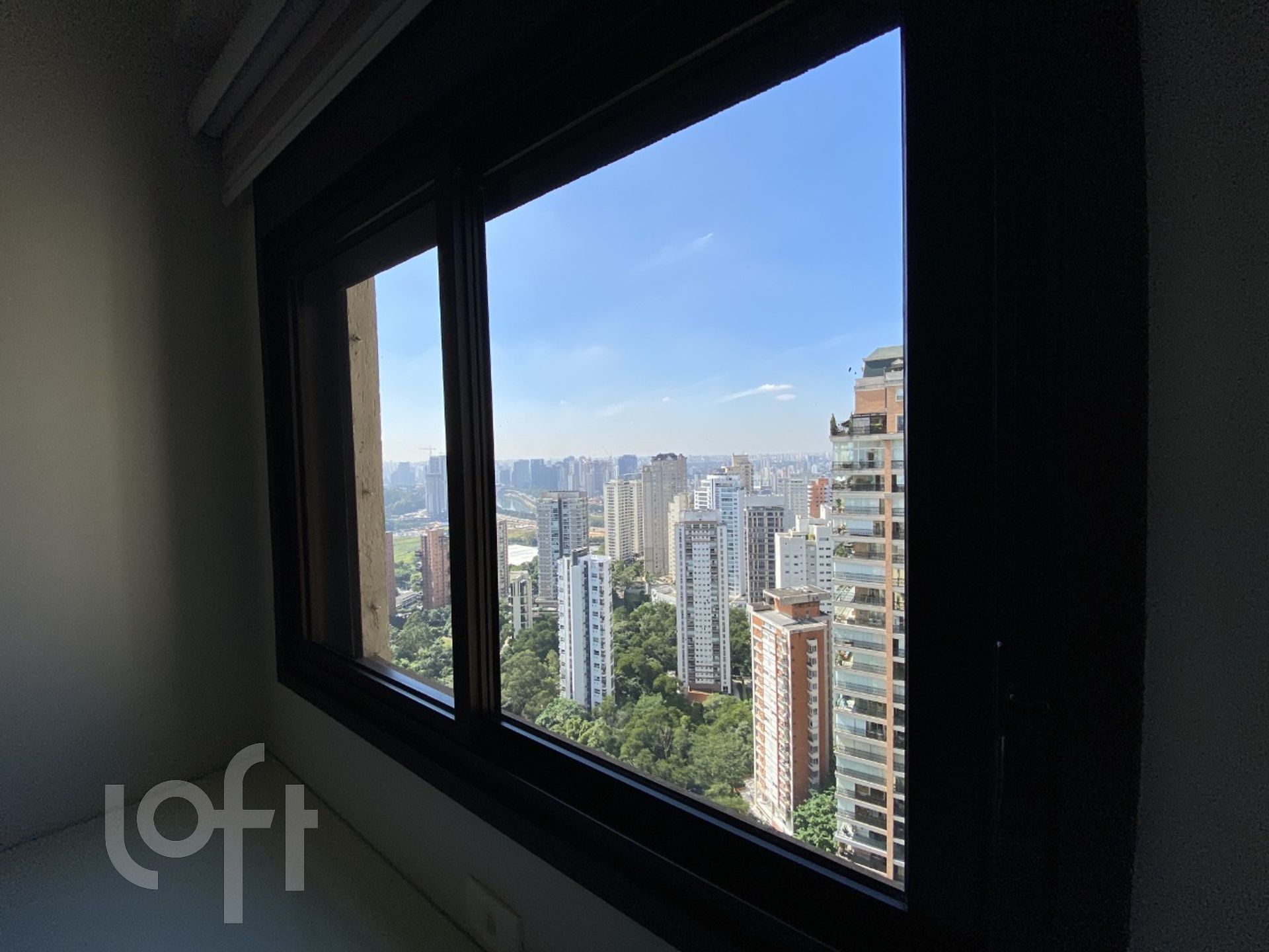 Apartamento à venda com 3 quartos, 200m² - Foto 19