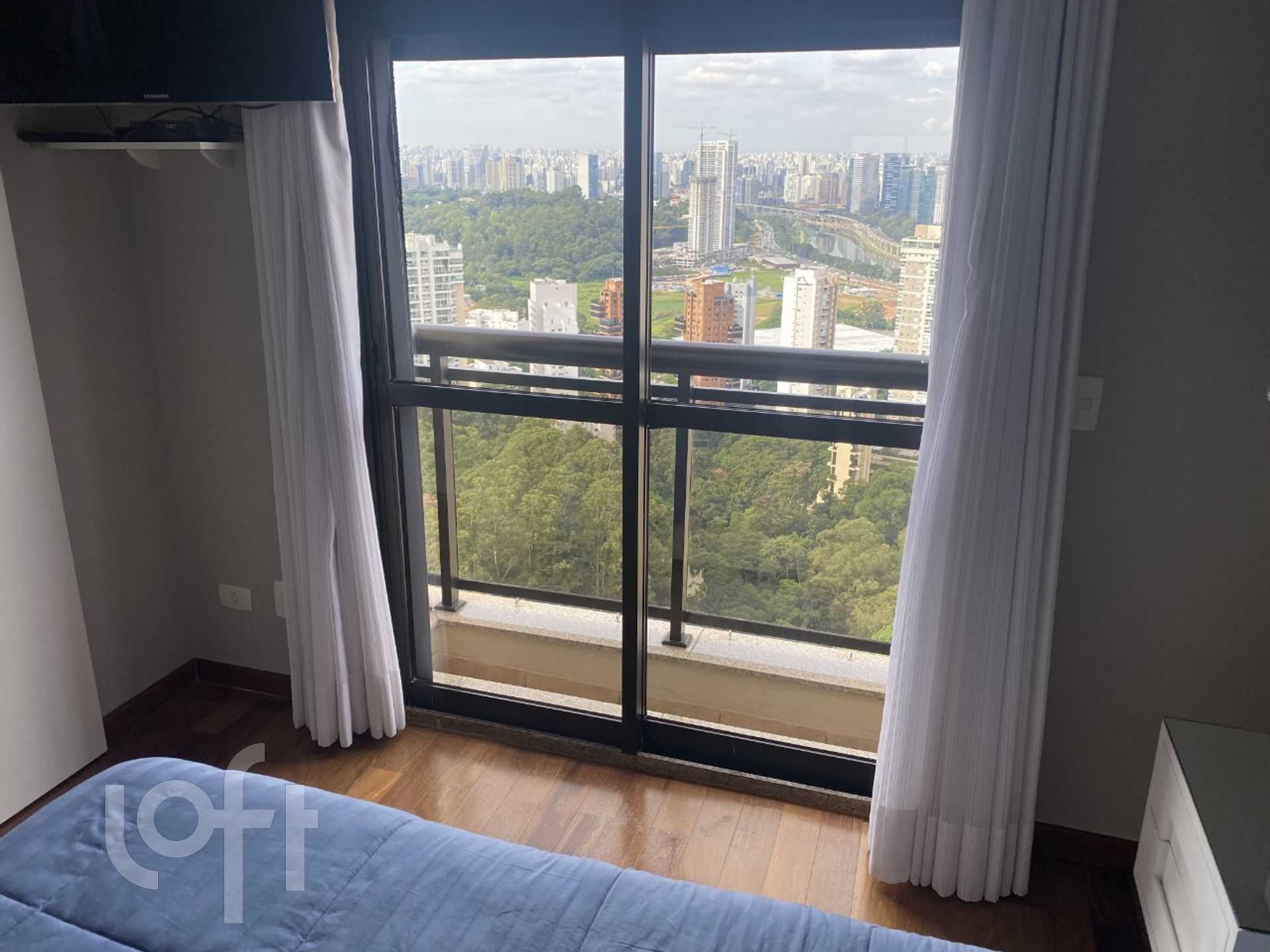 Apartamento à venda com 3 quartos, 200m² - Foto 17