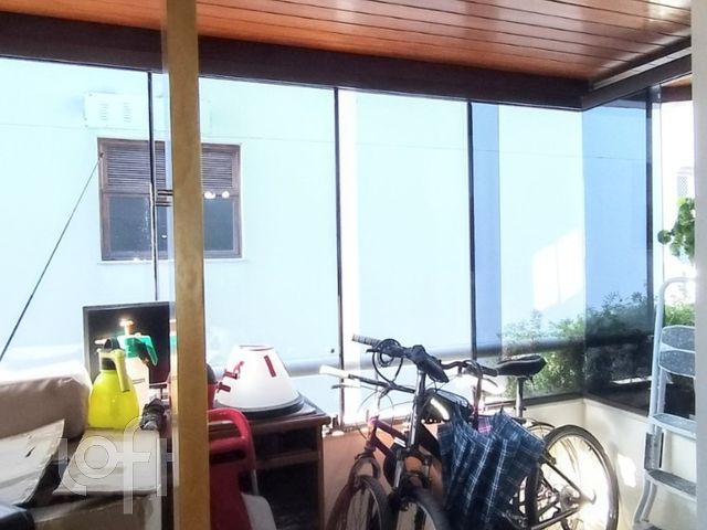 Apartamento com 122m², 2 dormitórios, 1 suíte, 2 vagas, Santana em Porto Alegre