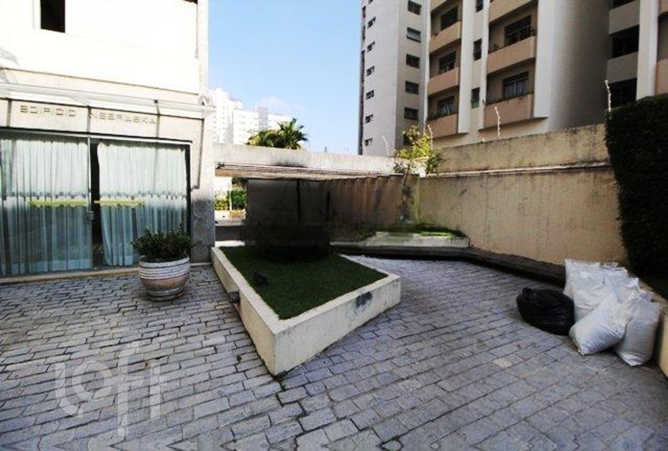 Apartamento à venda com 3 quartos, 125m² - Foto 19