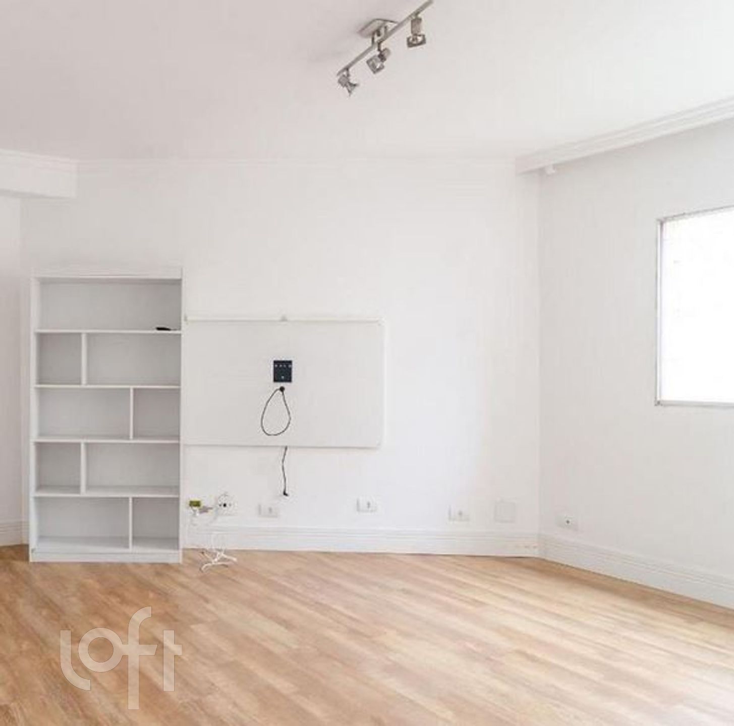 Apartamento à venda com 2 quartos, 70m² - Foto 3