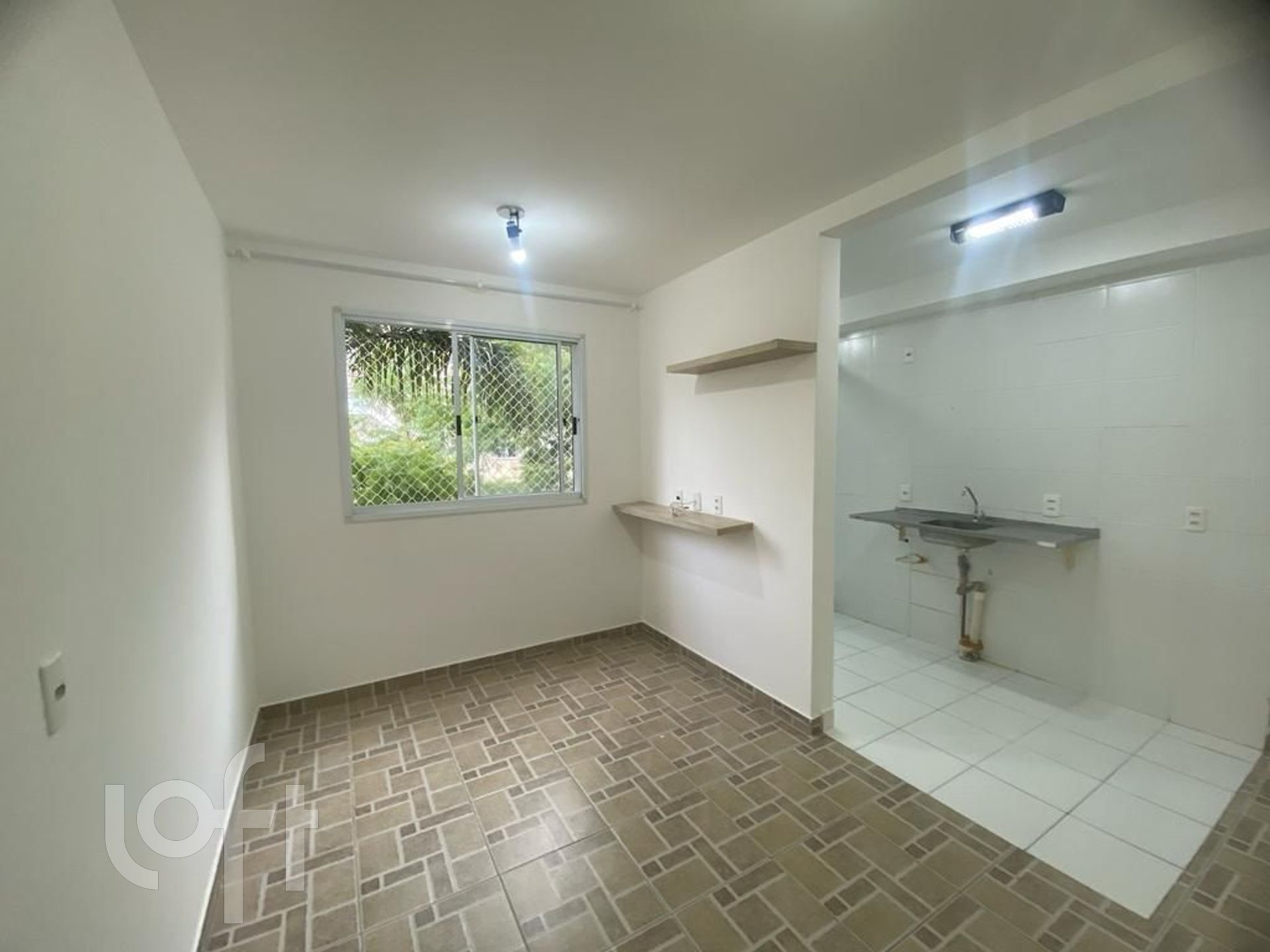 Apartamento à venda com 2 quartos, 44m² - Foto 1