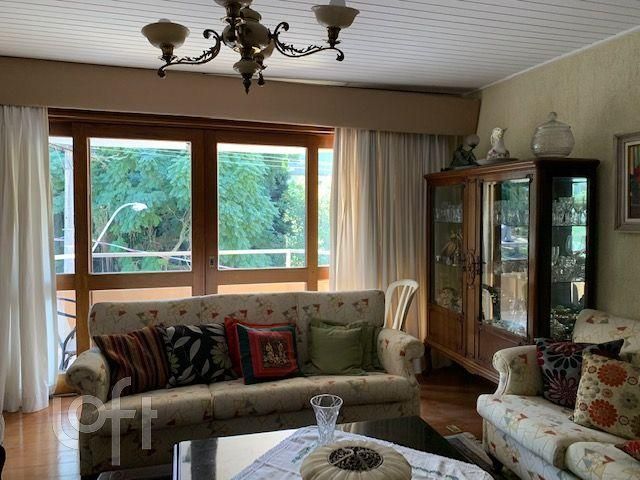 Apartamento com 401m², 3 dormitórios, 3 suítes, 3 vagas, Bela Vista em Porto Alegre