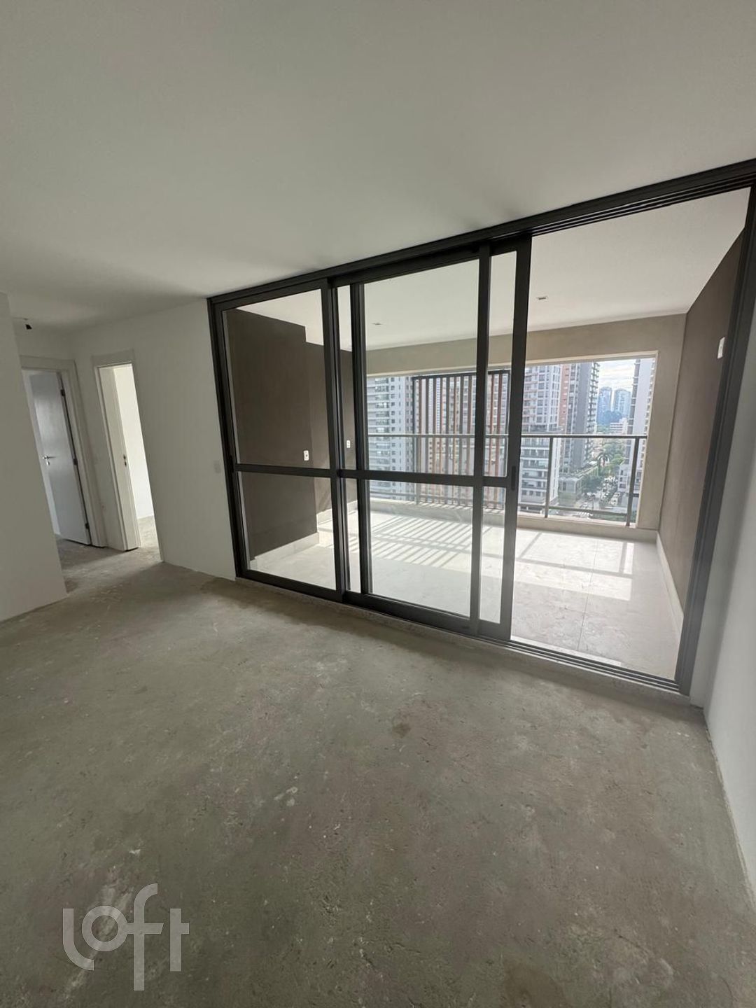 Apartamento à venda em Indianópolis com 75 m², 2 q
