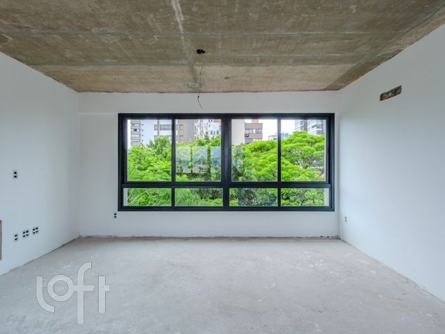 Apartamento com 80m², 2 dormitórios, 2 suítes, 2 vagas, Petrópolis em Porto Alegre