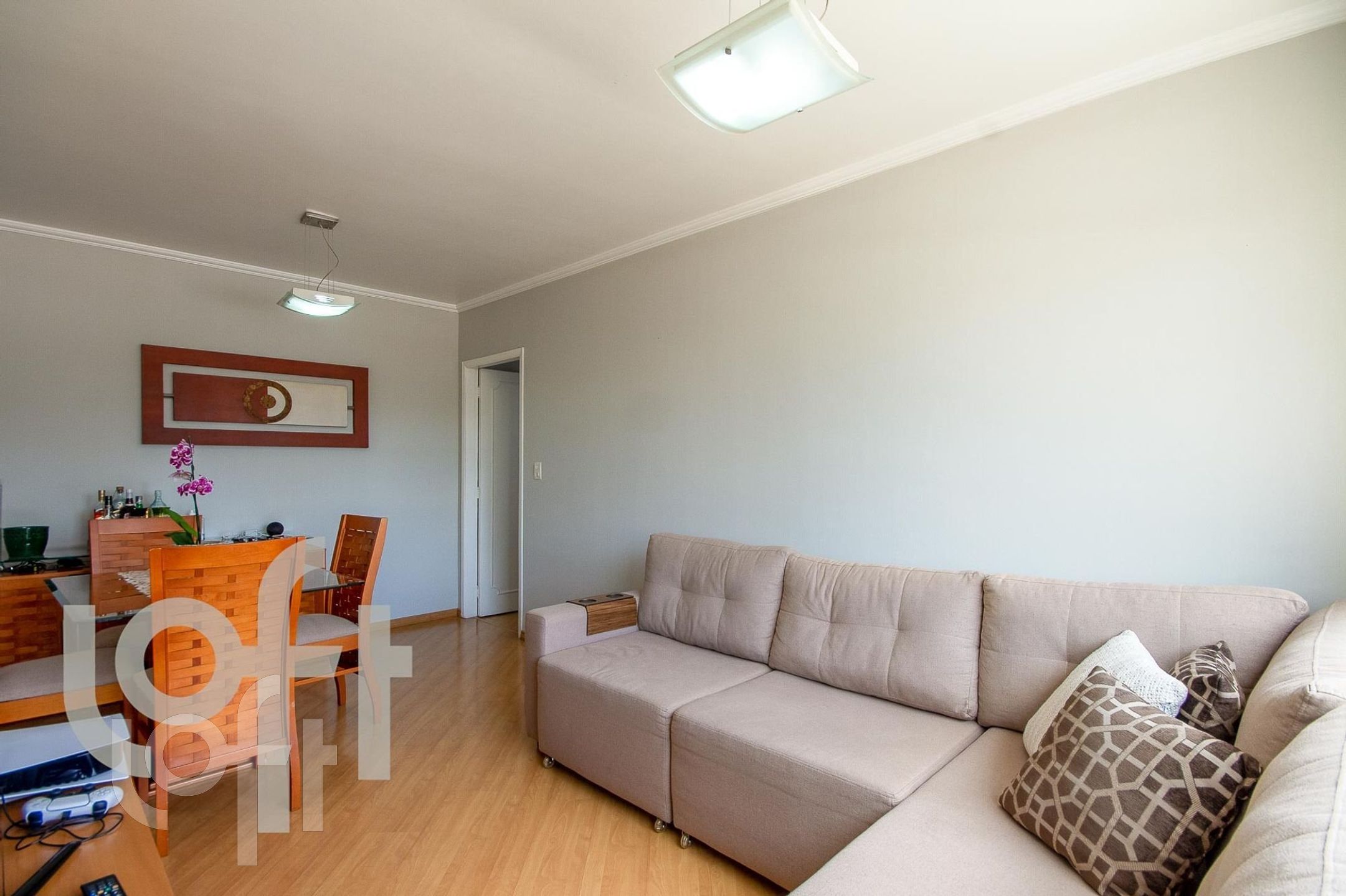 Apartamento à venda com 2 quartos, 75m² - Foto 11