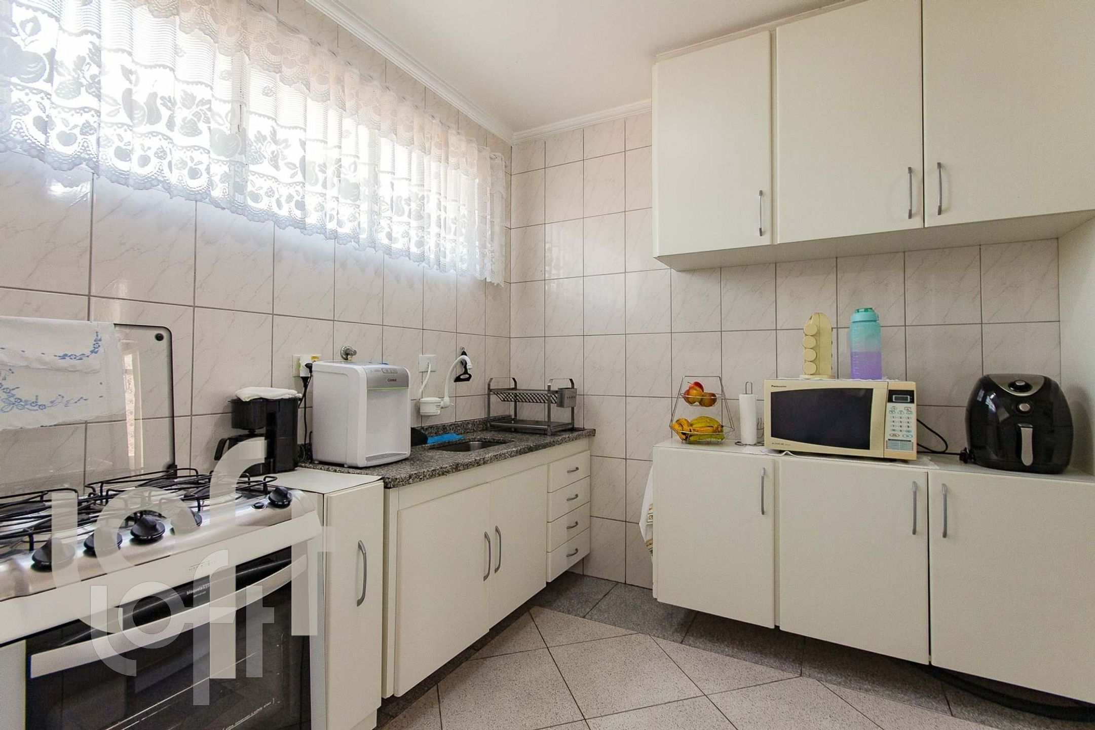 Apartamento à venda com 2 quartos, 75m² - Foto 15