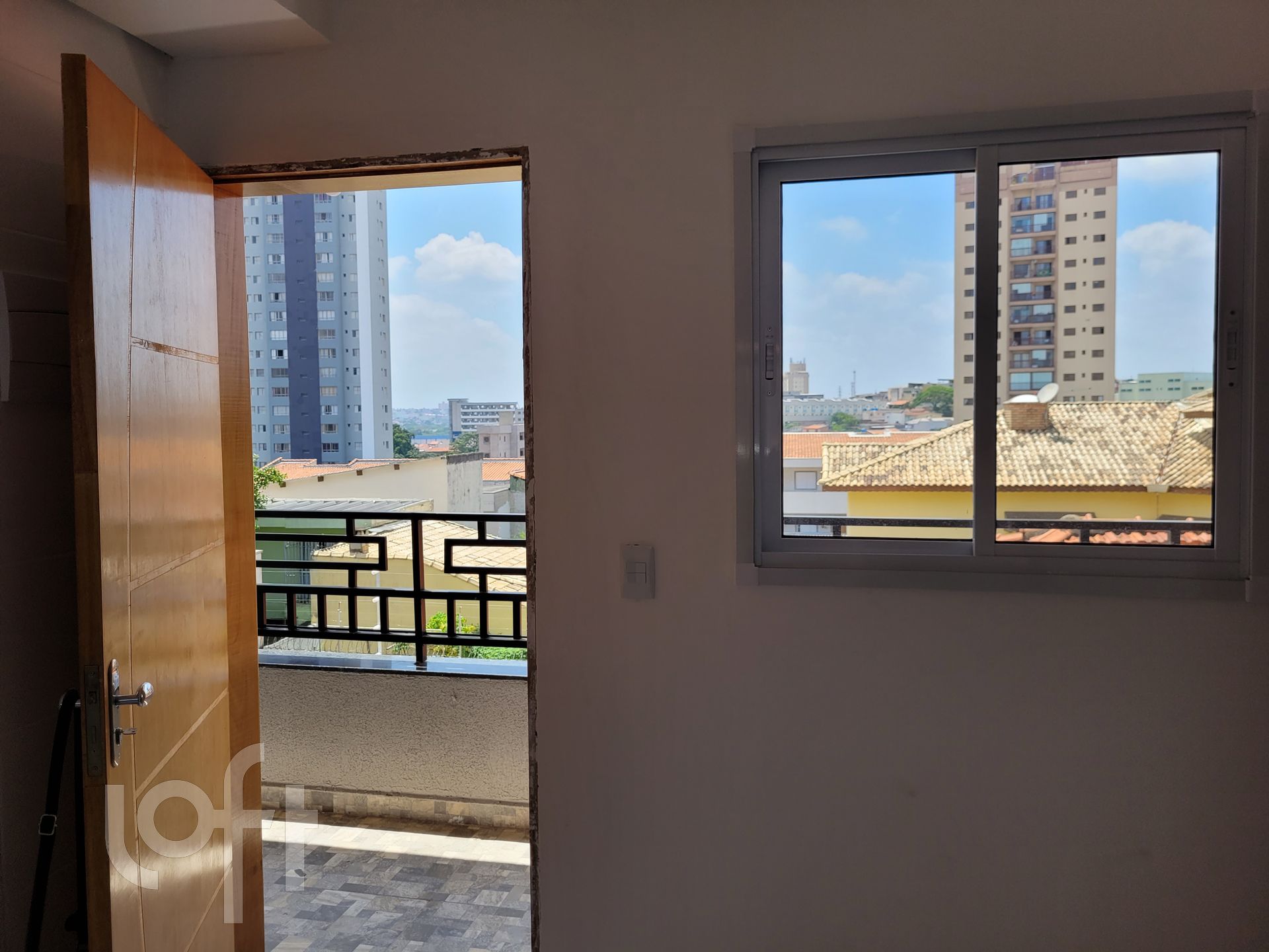 Apartamento à venda com 2 quartos, 32m² - Foto 2