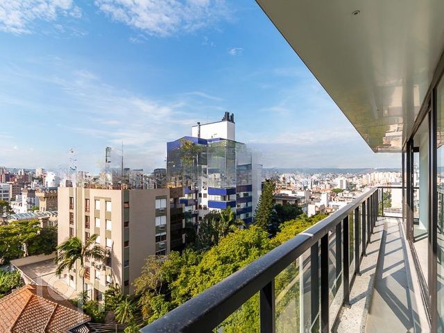 Apartamento com 114m², 2 dormitórios, 2 suítes, 2 vagas, Rio Branco em Porto Alegre