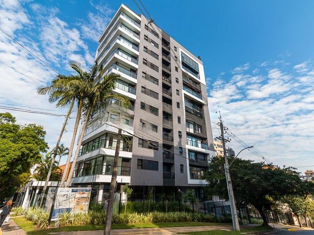 Apartamento com 114m², 2 dormitórios, 2 suítes, 2 vagas, Rio Branco em Porto Alegre