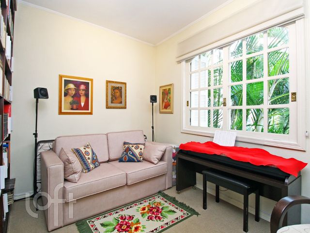 Casa com 210m², 3 dormitórios, 1 suíte, 2 vagas, São João em Porto Alegre