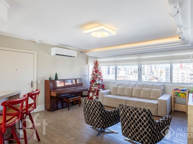 Apartamento com 79m², 2 dormitórios, 1 suíte, 1 vaga, Menino Deus em Porto Alegre