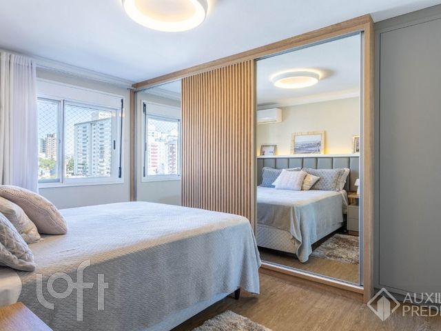 Apartamento com 79m², 2 dormitórios, 1 suíte, 1 vaga, Menino Deus em Porto Alegre