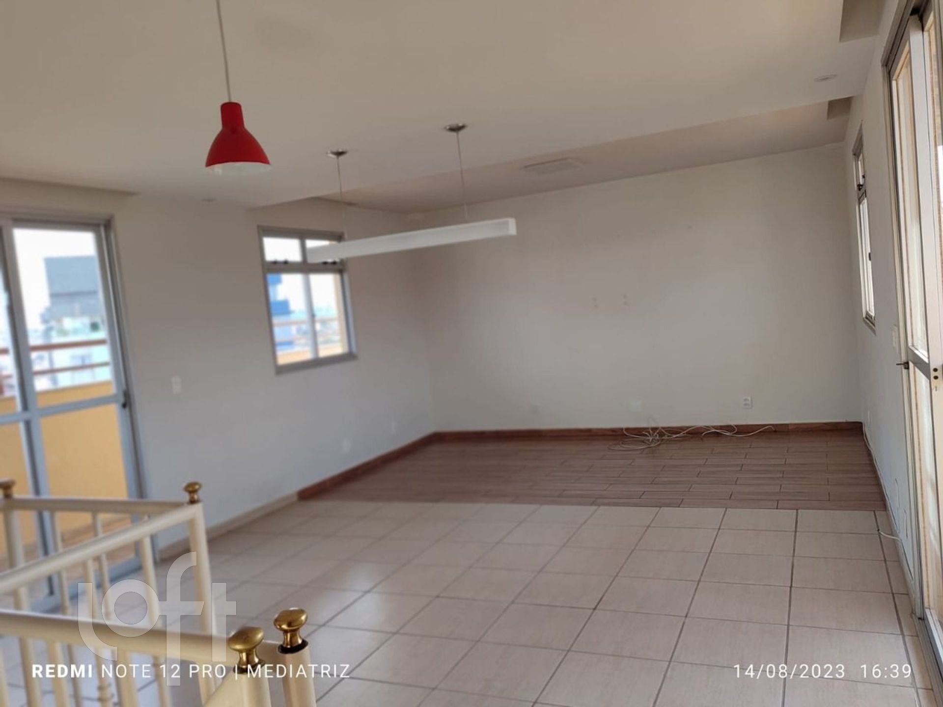 Apartamento à venda com 4 quartos, 190m² - Foto 1