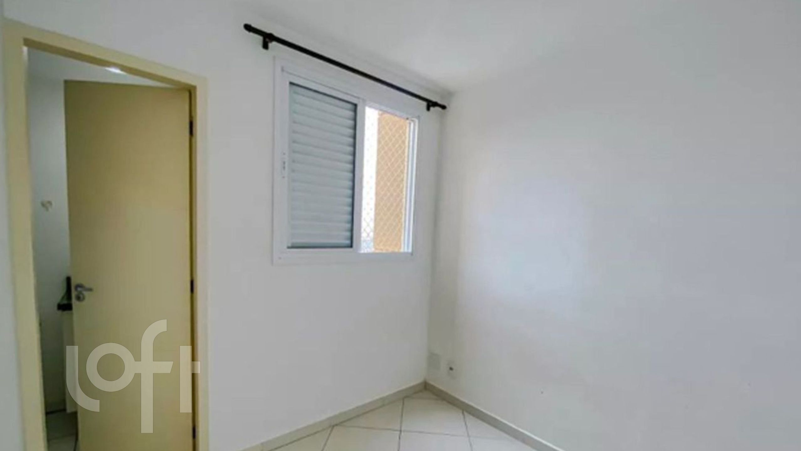 Apartamento à venda com 1 quarto, 35m² - Foto 3