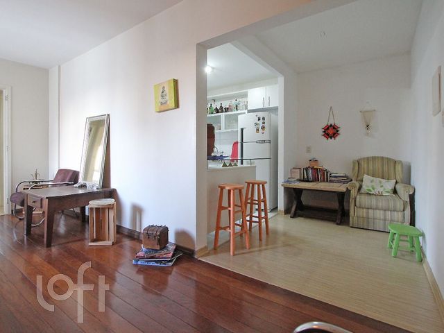 Apartamento com 76m², 2 dormitórios, 1 vaga, Petrópolis em Porto Alegre