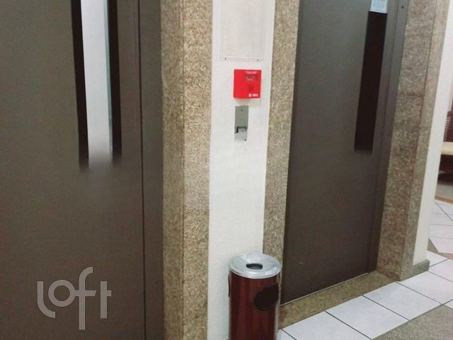 Apartamento com 54m², 2 dormitórios, 1 vaga, Menino Deus em Porto Alegre