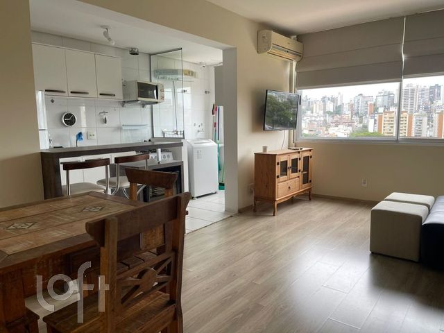 Apartamento com 45m², 1 dormitório, 1 vaga, Petrópolis em Porto Alegre