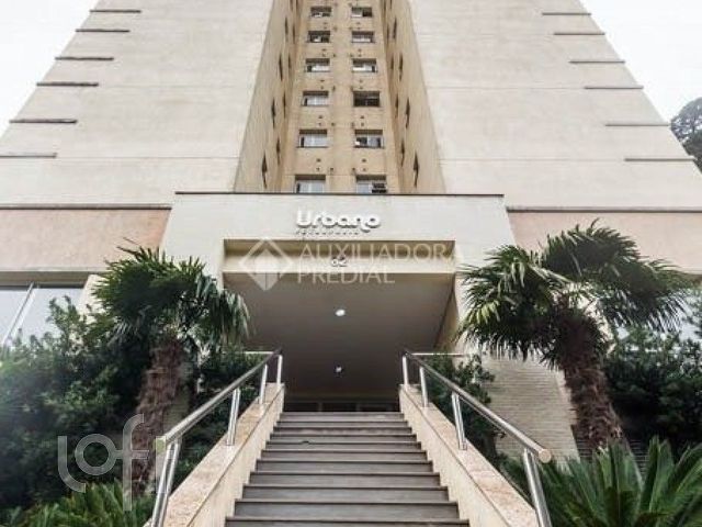 Apartamento com 45m², 1 dormitório, 1 vaga, Petrópolis em Porto Alegre
