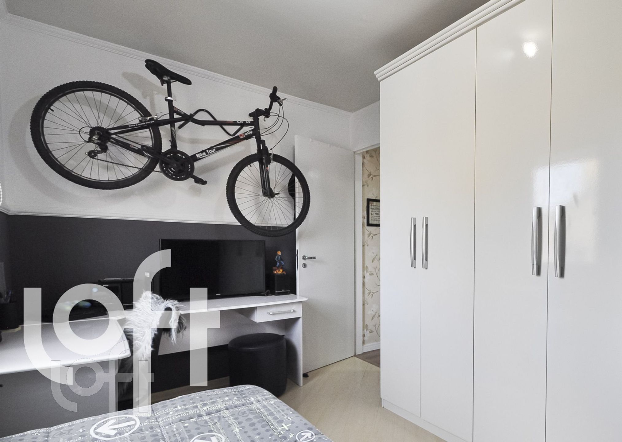 Apartamento à venda com 2 quartos, 65m² - Foto 2