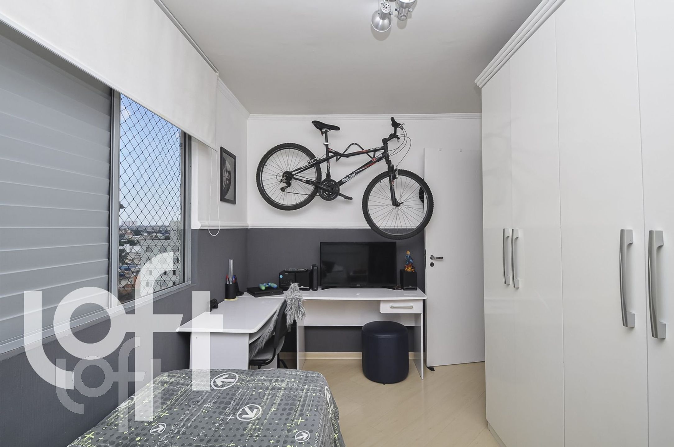 Apartamento à venda com 2 quartos, 65m² - Foto 3