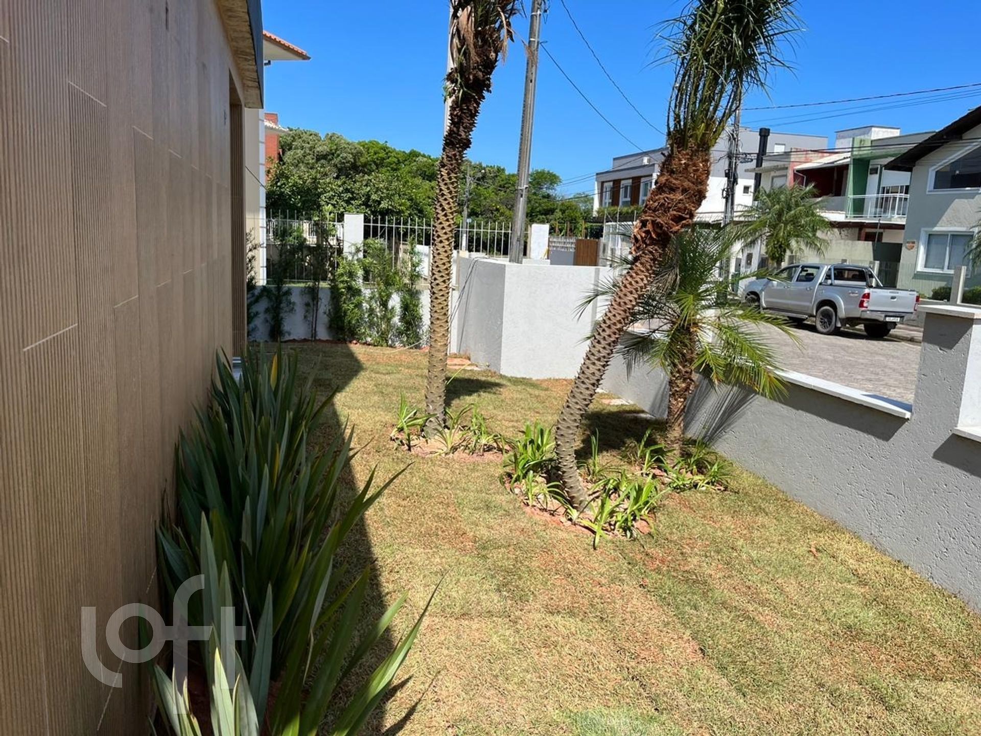Casa Residencial com 123m², 3 quartos, 1 suíte, 1 garagem, no bairro Moenda em Florianópolis