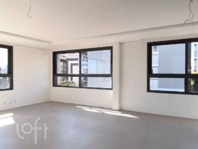 Apartamento com 104m², 2 dormitórios, 2 suítes, 2 vagas, Rio Branco em Porto Alegre