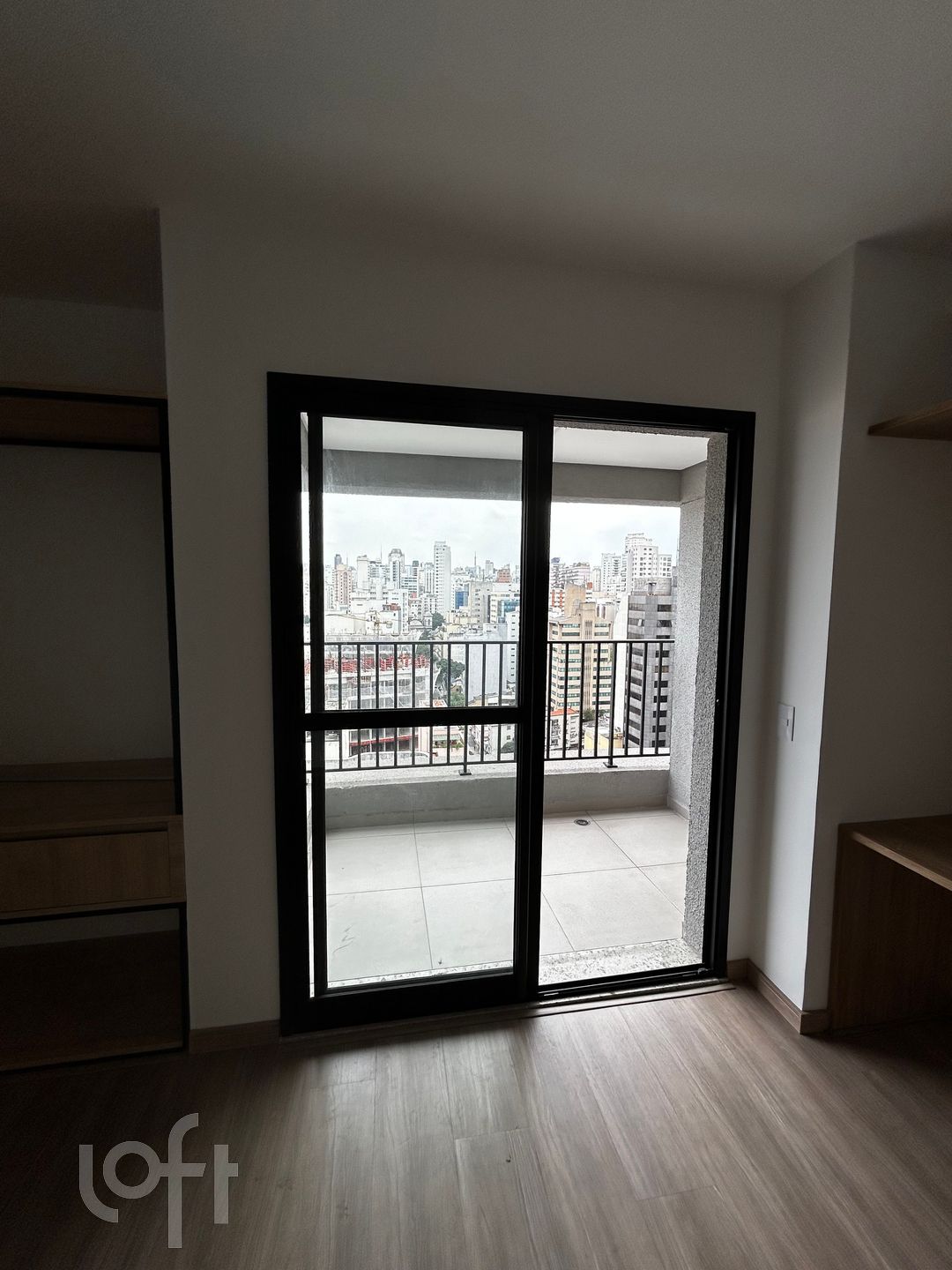 Apartamento à venda com 1 quarto, 26m² - Foto 2