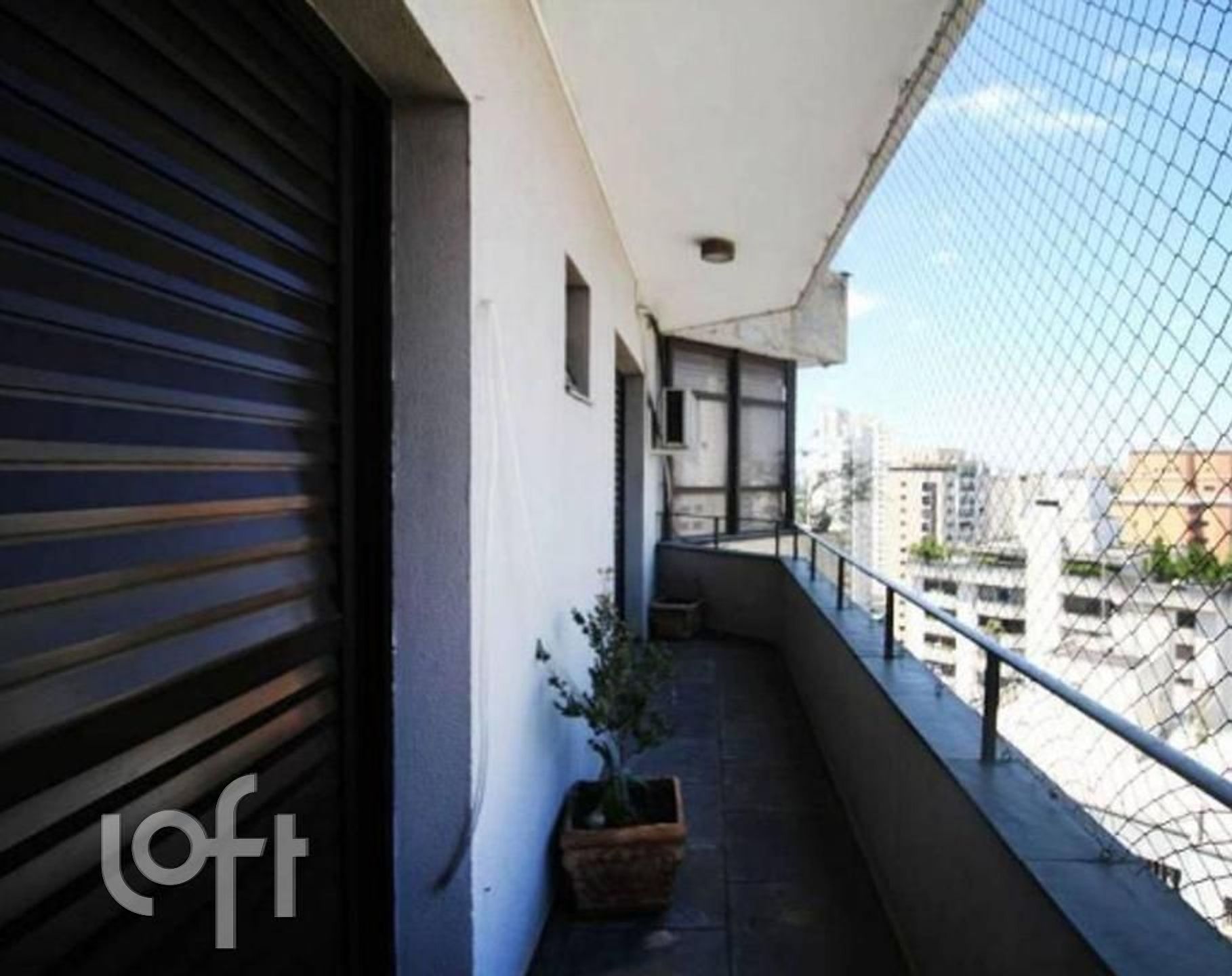 Apartamento à venda com 4 quartos, 220m² - Foto 7