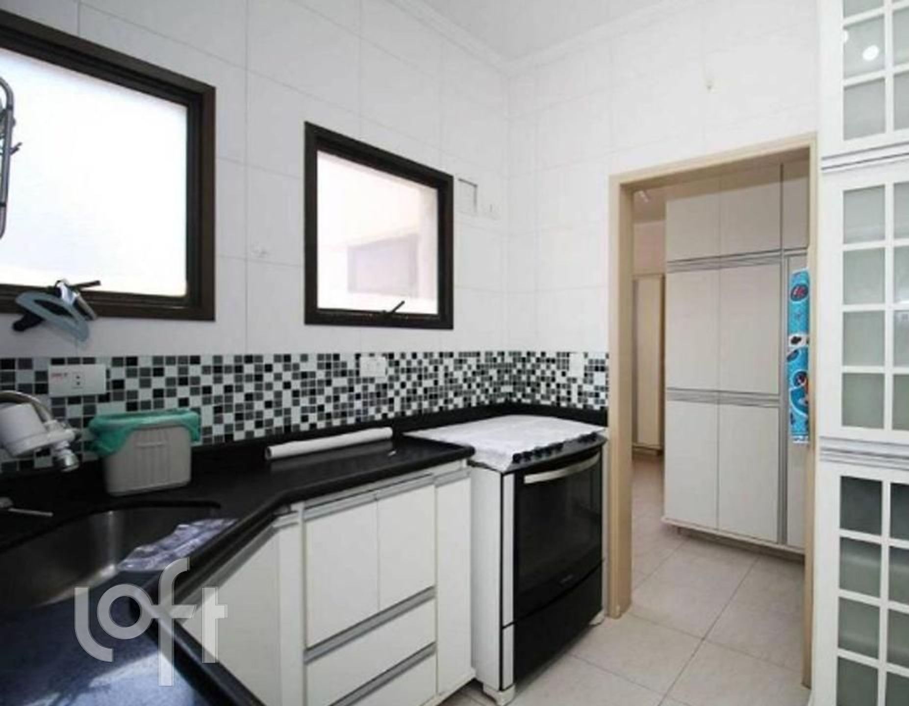 Apartamento à venda com 4 quartos, 220m² - Foto 4