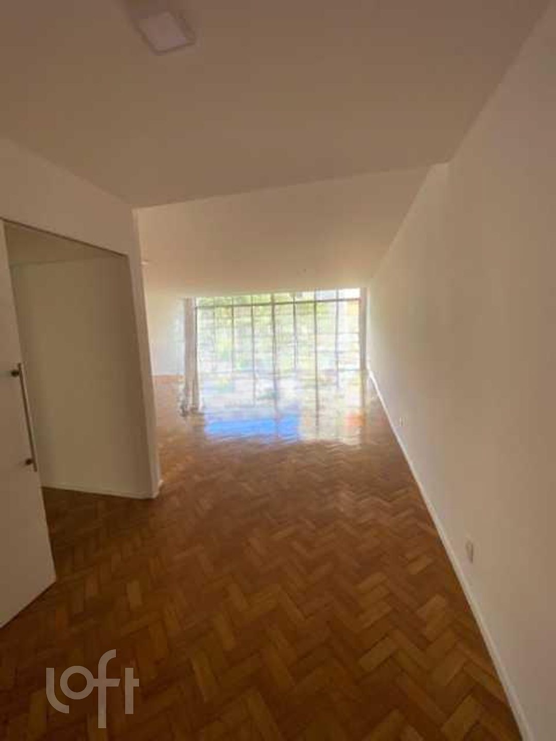 Apartamento à venda com 4 quartos, 270m² - Foto 2