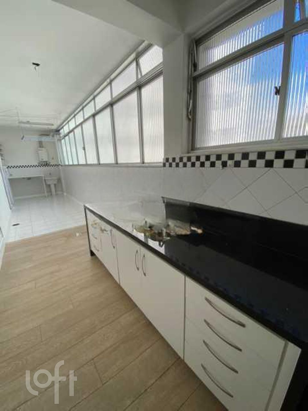 Apartamento à venda com 4 quartos, 270m² - Foto 26