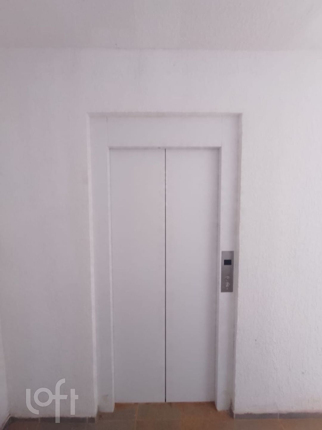 Apartamento à venda com 2 quartos, 41m² - Foto 2