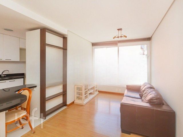 Apartamento com 41m², 1 dormitório, 1 vaga, Petrópolis em Porto Alegre