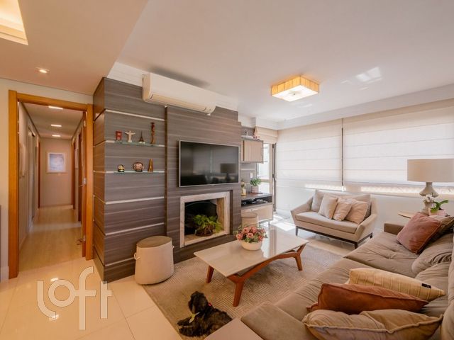 Apartamento com 165m², 3 dormitórios, 1 suíte, 2 vagas, Menino Deus em Porto Alegre