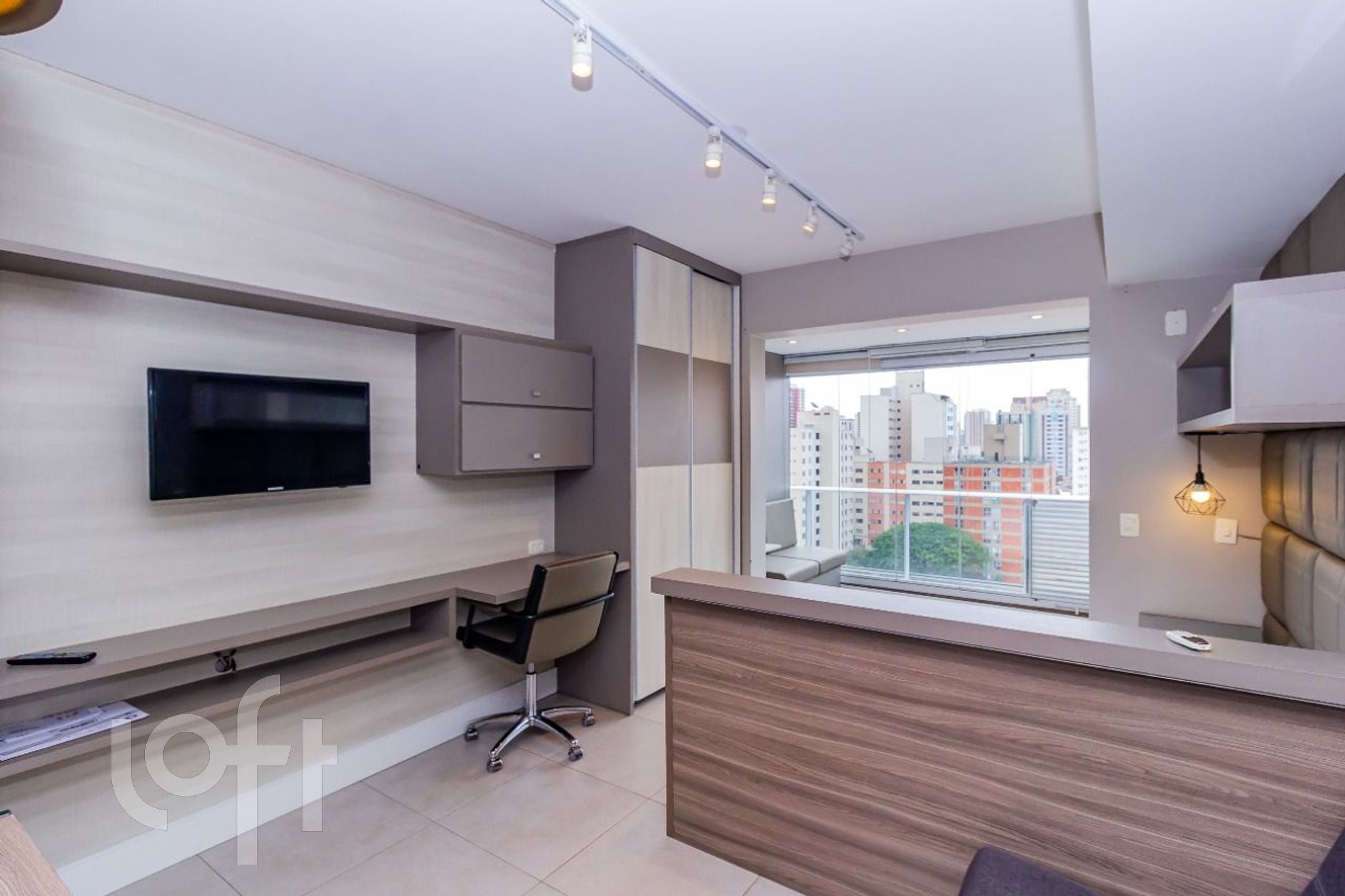 Apartamento à venda com 1 quarto, 39m² - Foto 2