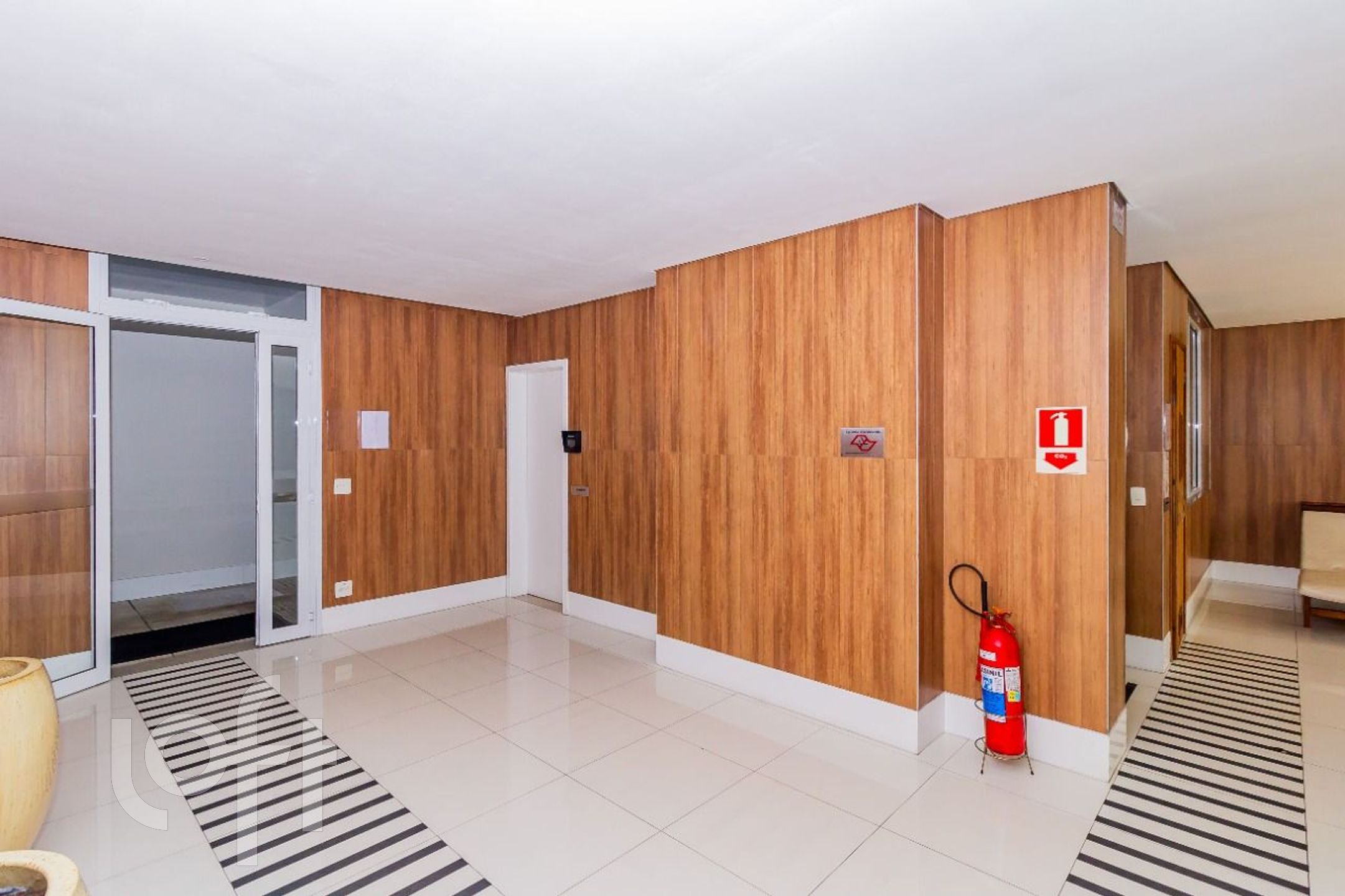 Apartamento à venda com 1 quarto, 39m² - Foto 49