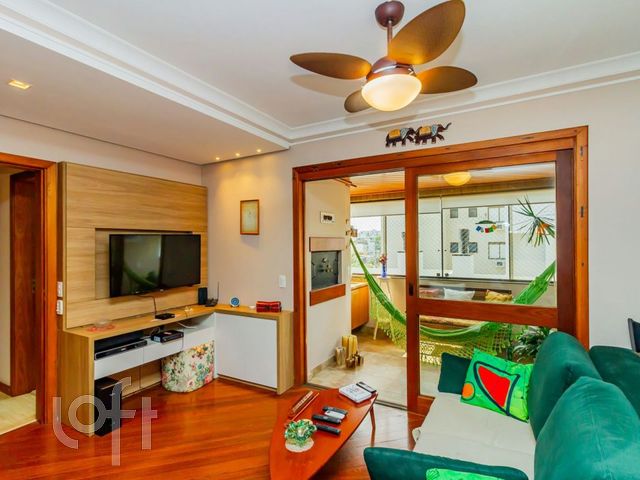 Apartamento com 98m², 2 dormitórios, 1 suíte, 1 vaga, São João em Porto Alegre