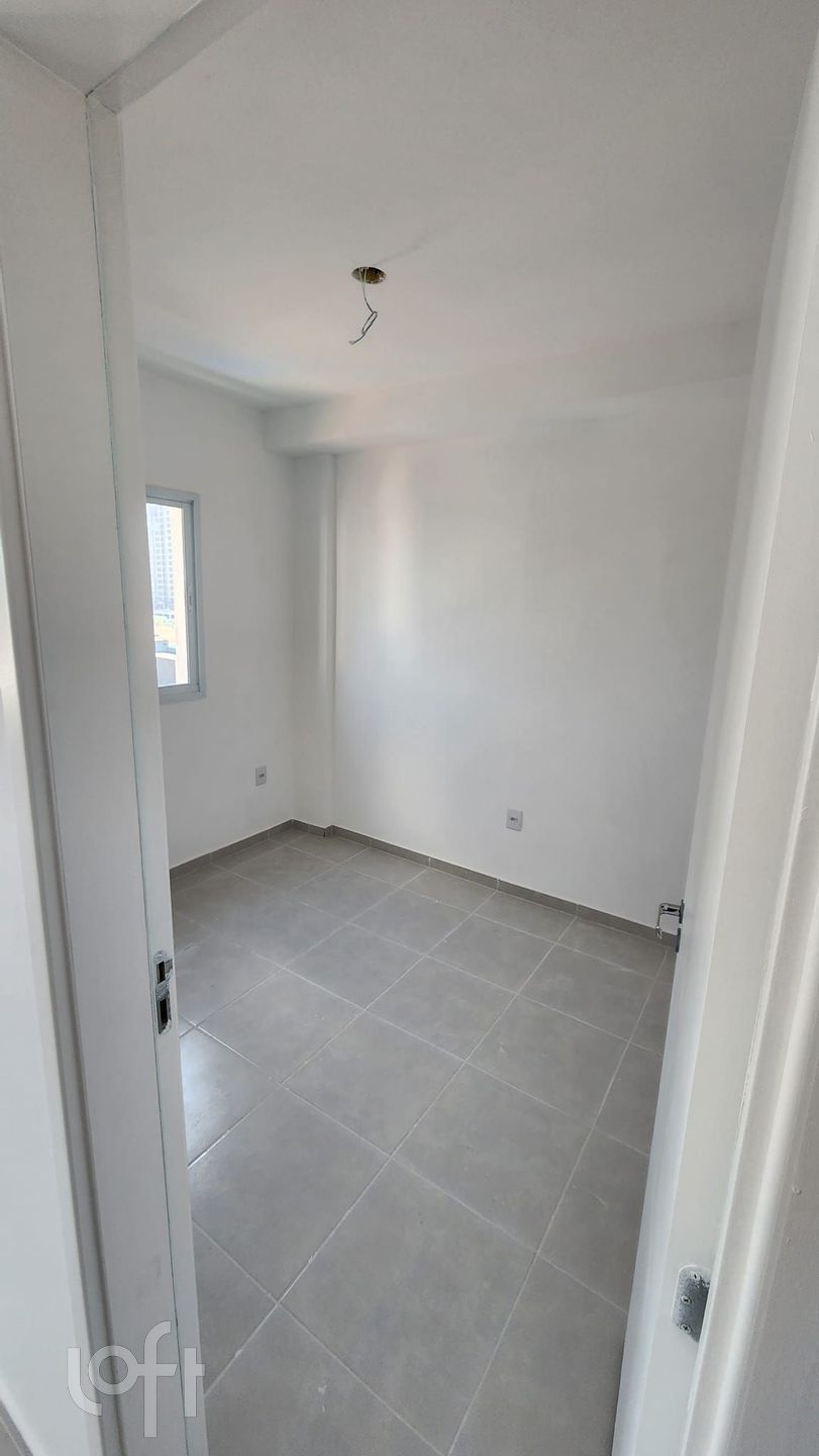 Apartamento à venda com 2 quartos, 32m² - Foto 4