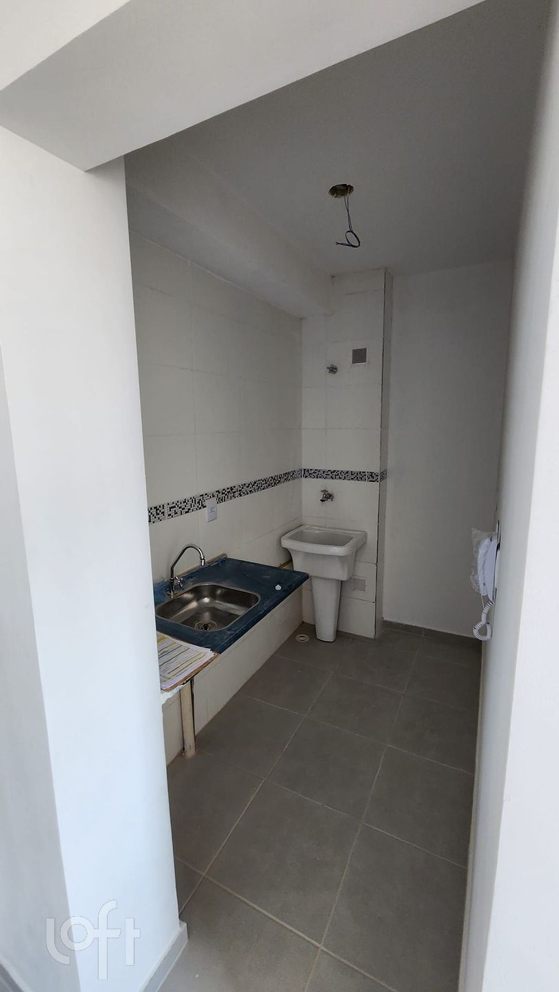 Apartamento à venda com 2 quartos, 32m² - Foto 2