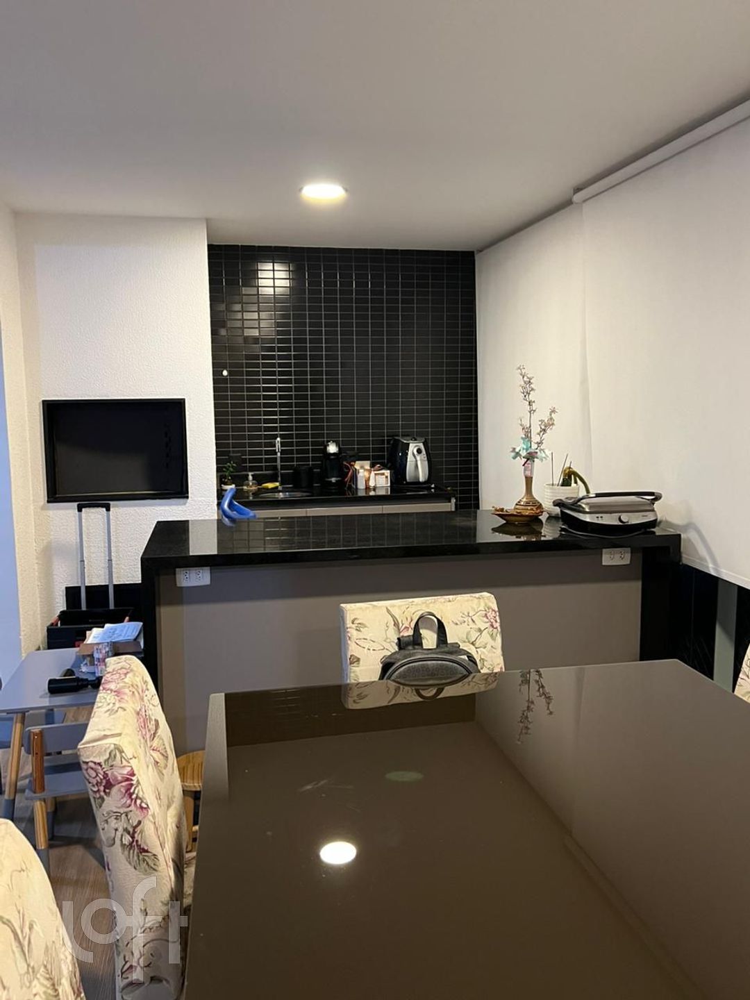 Apartamento à venda com 3 quartos, 134m² - Foto 2